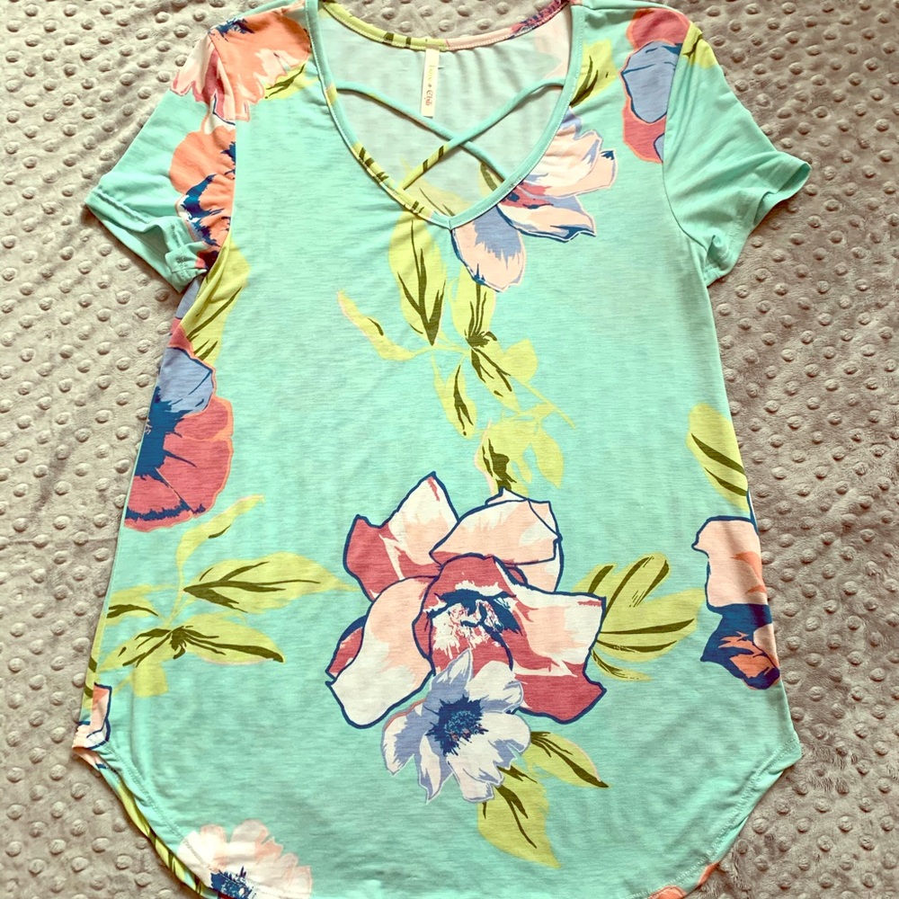 Cross cross floral top